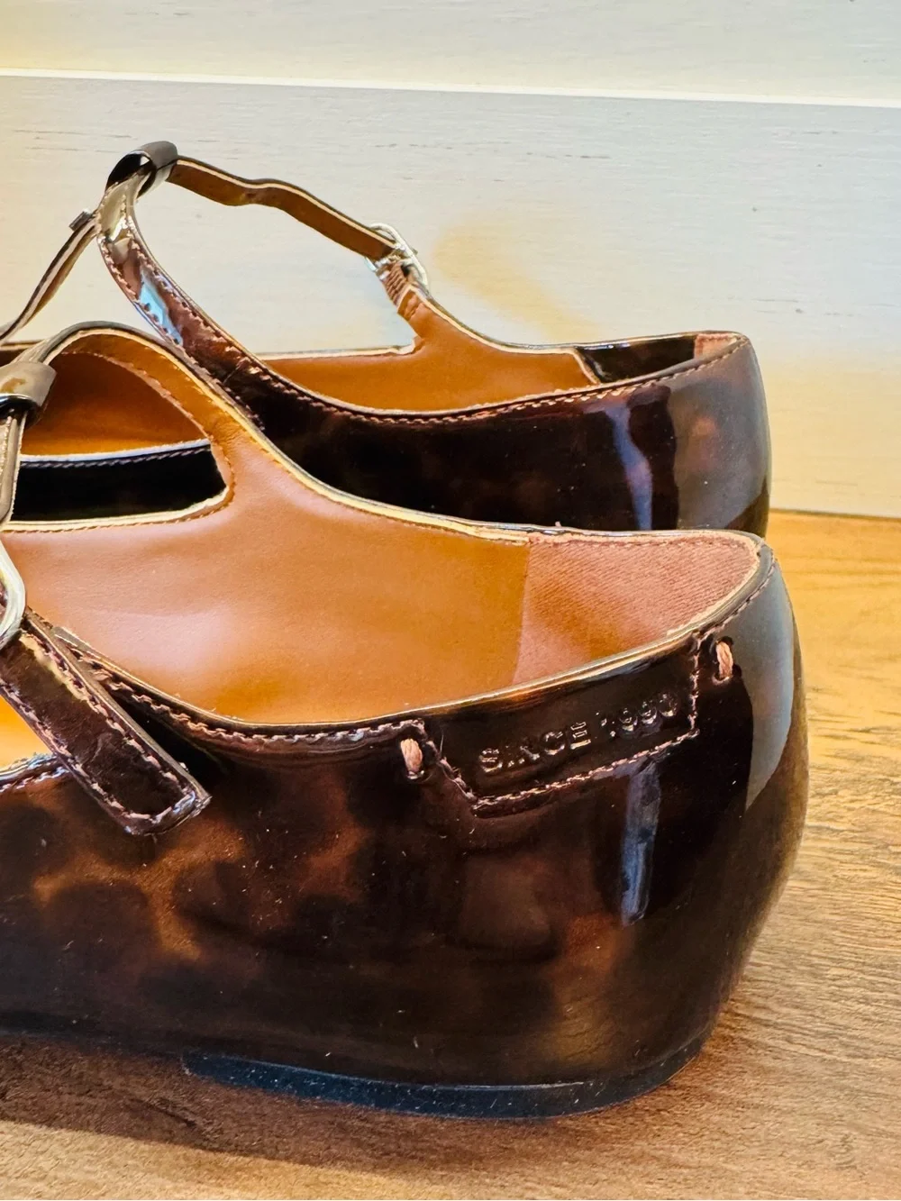 NIB Franco Sarto Marylee Mary Jane Flat Tortoise Patent Brown Women’s US Size 6